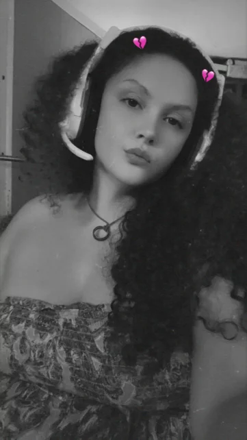 Photo of model @xx_lara2323_xx