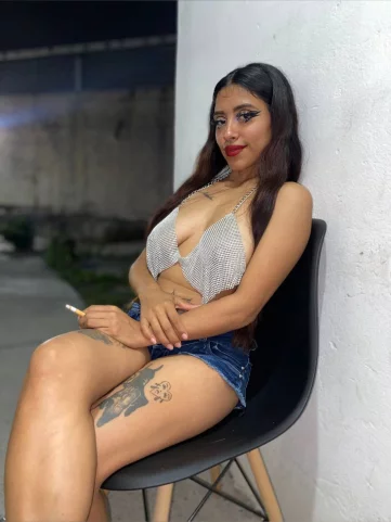 Photo of model @yaresitasmall