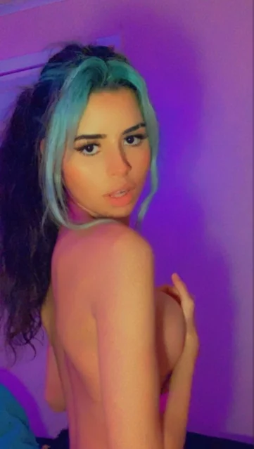Photo of model @yazzifreakyyy