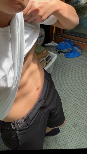 Photo of model @youngcollegegay