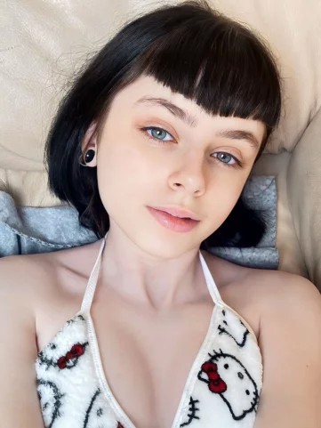 Photo of model @your_lovely_girl_vlada