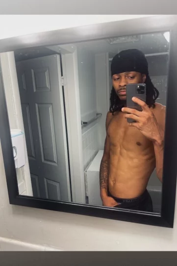 Photo of model @zaayxrated