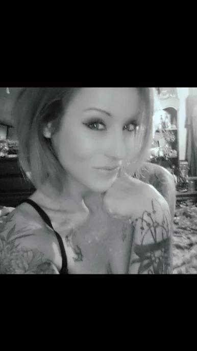 Photo of model @aavarayne