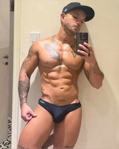 Photo of model @adamcastxxx