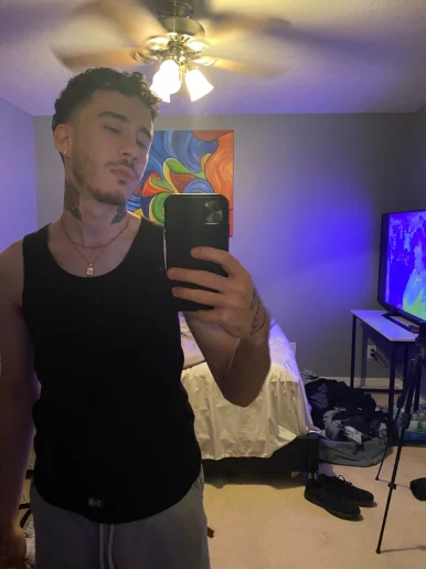 Photo of model @adonishayesxxx