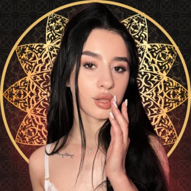 Photo of model @aisha_khalifa