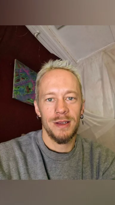 Photo of model @akhowboutdat