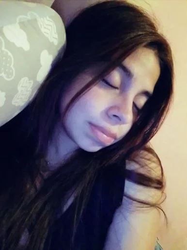 Photo of model @alealeee01