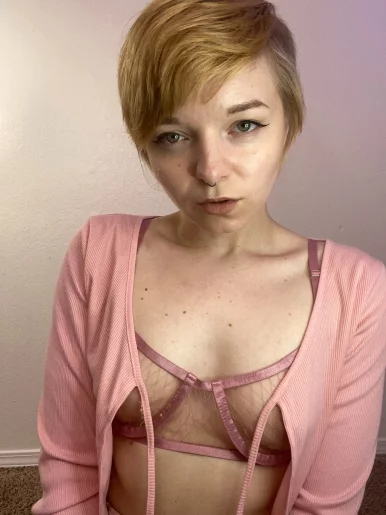 Photo of model @alexacrush