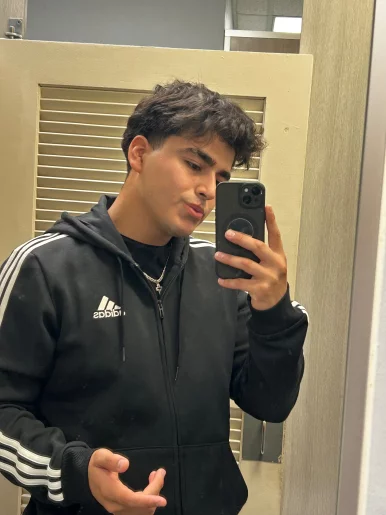 Photo of model @alexandergr4589