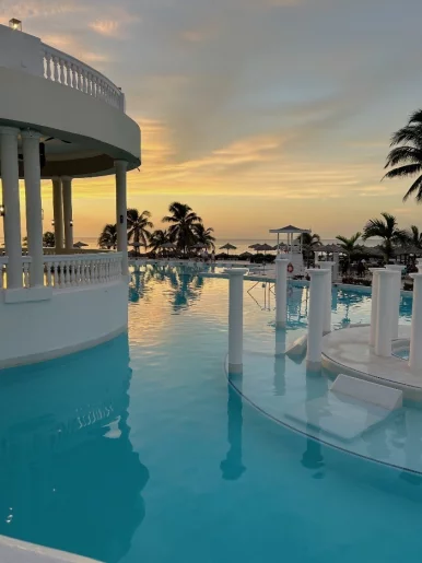 Photo of model @aliaafterdark