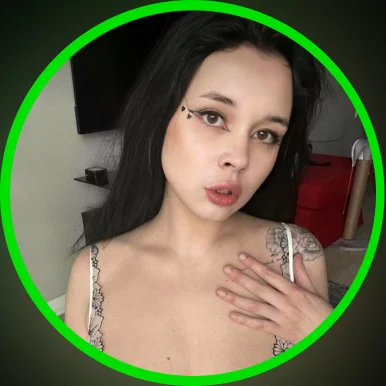 Photo of model @alice_wood