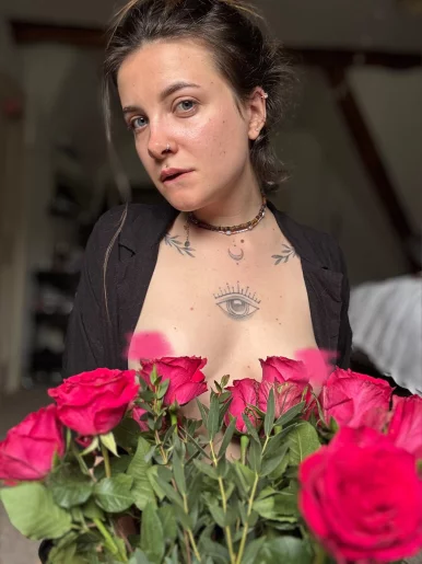 Photo of model @alicewillson