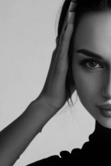 Photo of model @alinaalee