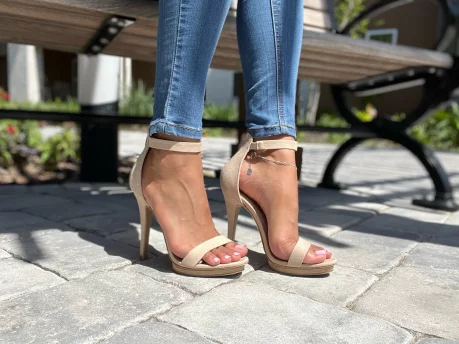 Photo of model @alittleoftiff