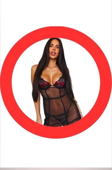 Photo of model @almarose