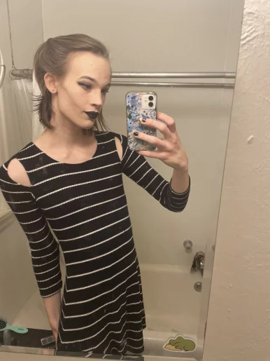 Photo of model @alyssafargo