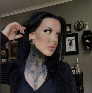 Photo of model @amandaaac95