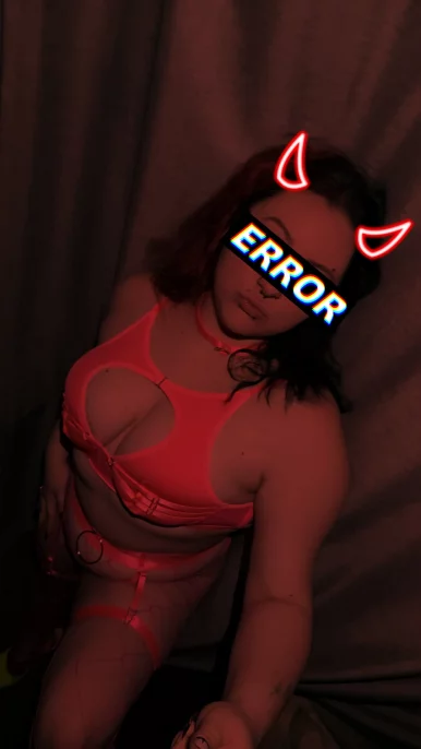 Photo of model @angel_heartz666