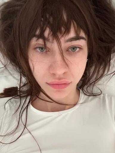 Photo of model @angelangelinafree