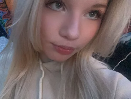 Photo of model @angelbear147