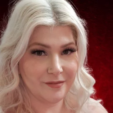 Photo of model @angellioncourt