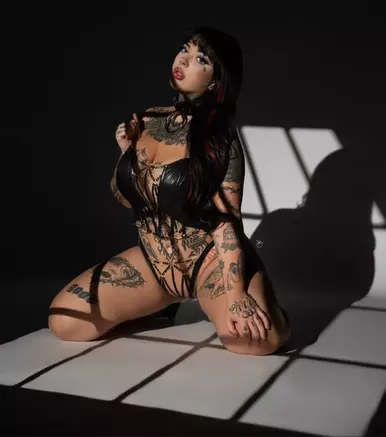 Photo of model @angelsummer