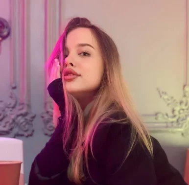 Photo of model @anna-mira