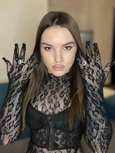 Photo of model @anneterra