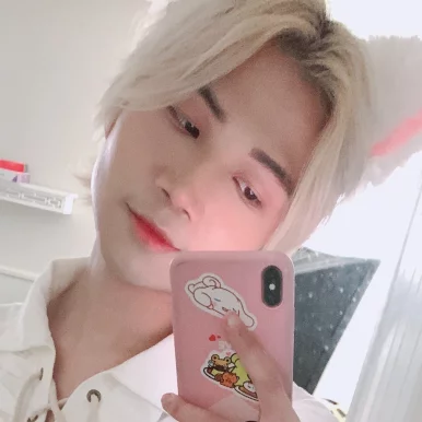 Photo of model @anwianwi