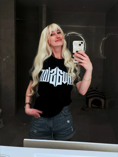 Photo of model @aphrodicte