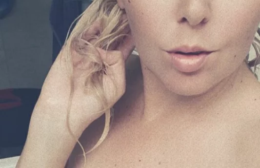 Photo of model @aria.skye.x