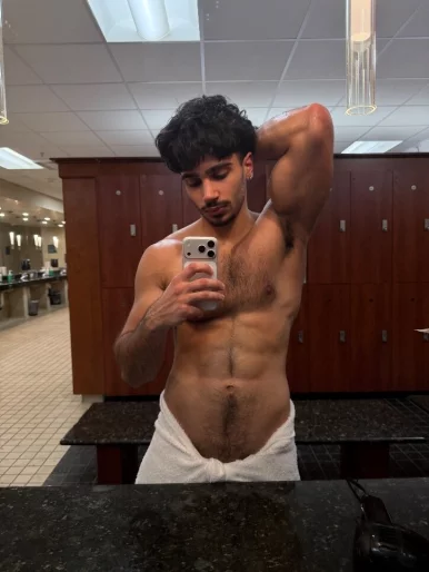 Photo of model @arianfzn