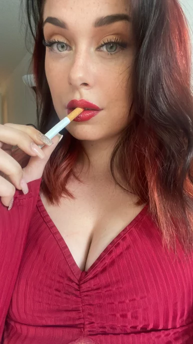 Photo of model @ariiel.smokes