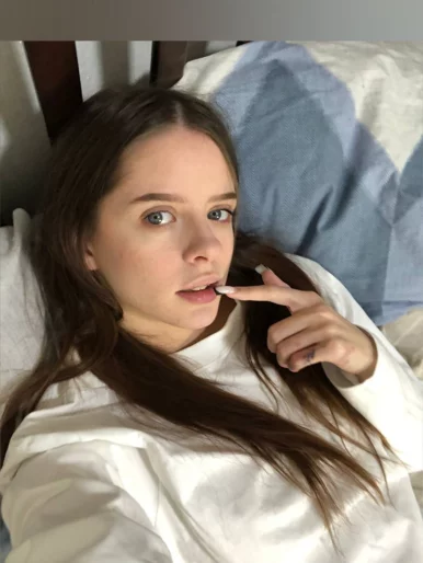 Photo of model @arinacutie