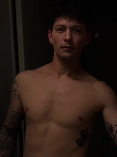 Photo of model @aronsexvip