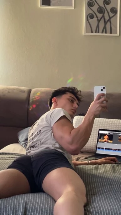 Photo of model @arthurtwunkfree