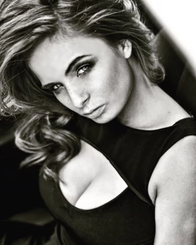 Photo of model @ashleegraham