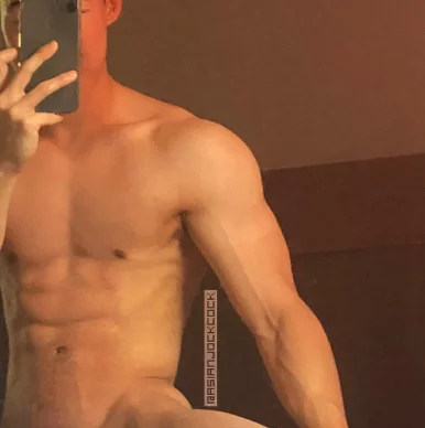 Photo of model @asianjockcock