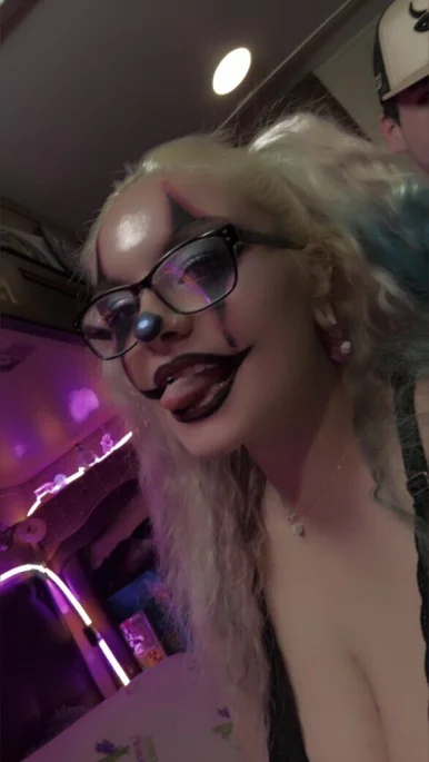 Photo of model @athena.iris