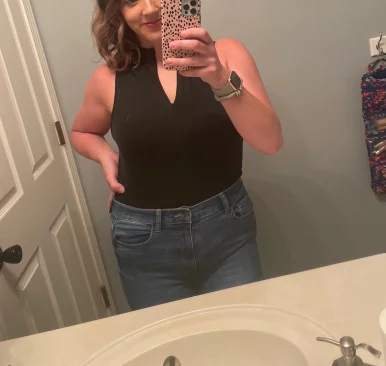 Photo of model @aurorascurves