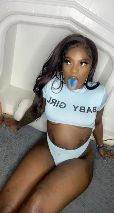 Photo of model @autumns_spell