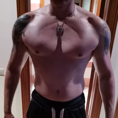 Photo of model @averagegermandude