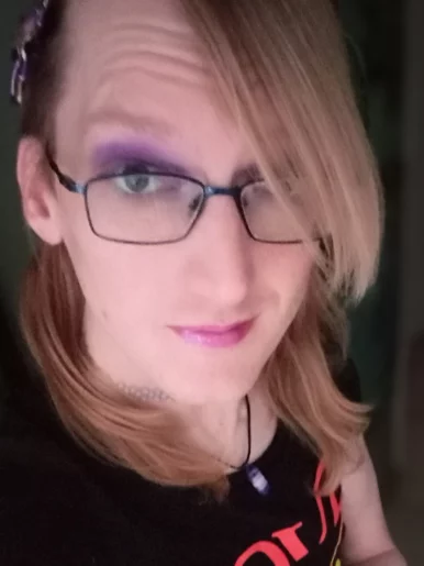 Photo of model @aylaallyson