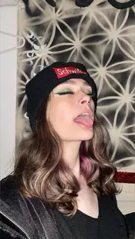 Photo of model @babespit