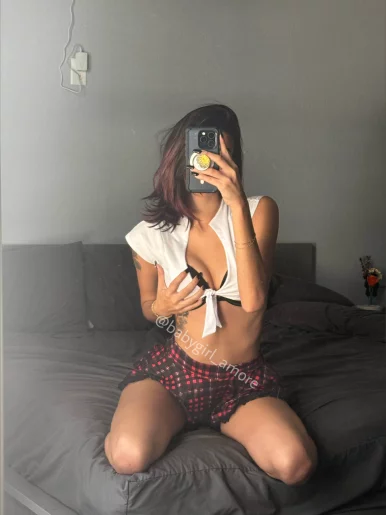 Photo of model @babygirl_amore