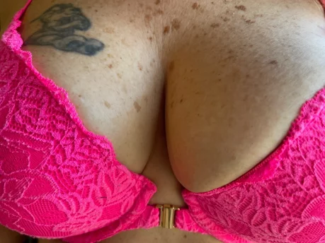 Photo of model @babyraeandeddie