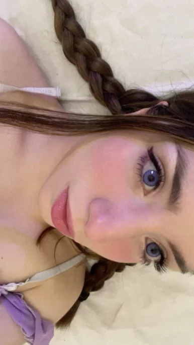 Photo of model @babyysarahhh