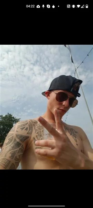 Photo of model @backboxbox