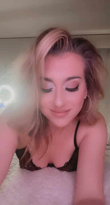 Photo of model @badasstxmama